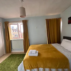 Cozy Private For Single Use London