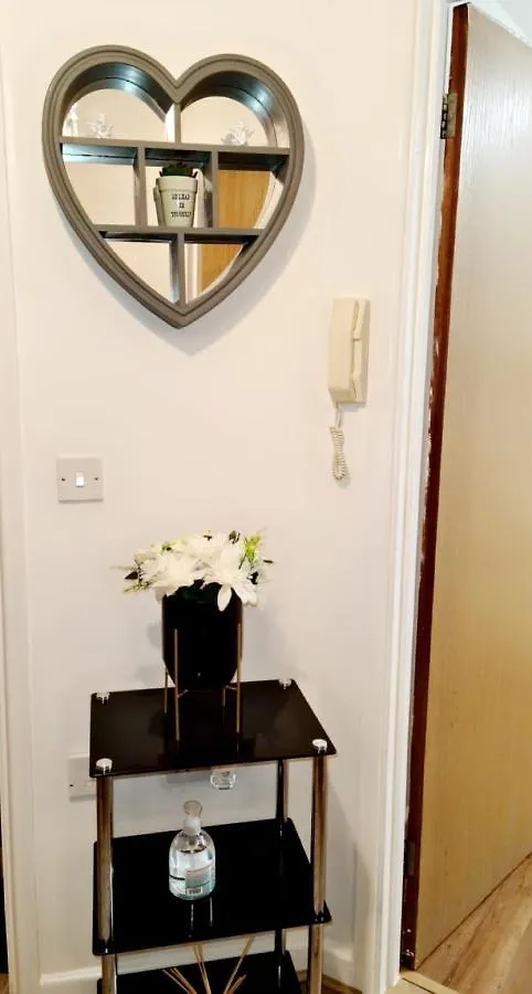 1 Bed Apartment, Peckham Rye London 0*,  United Kingdom
